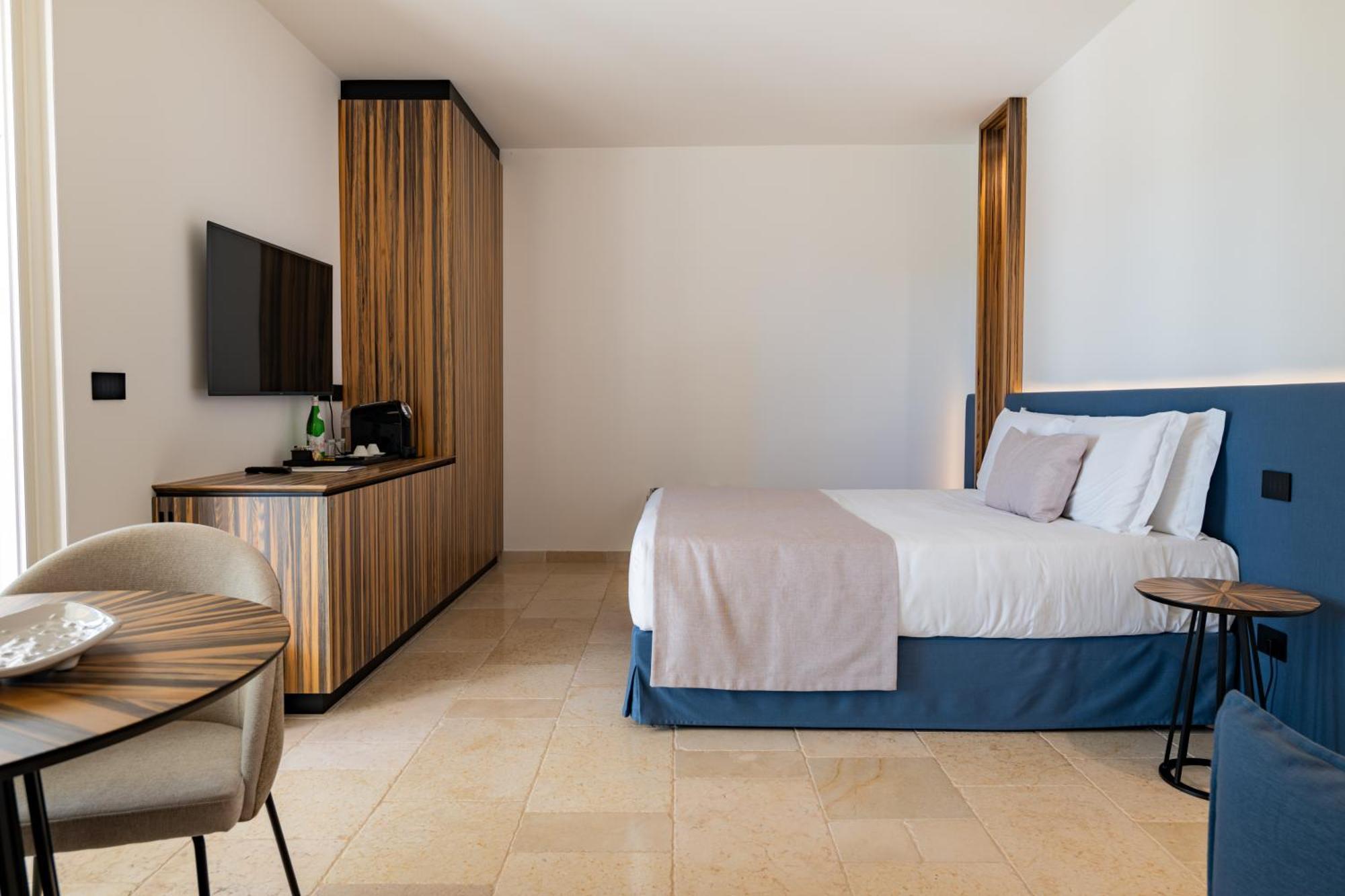 Essenza Relais Contemporaneo Bed & Breakfast Cisternino Ngoại thất bức ảnh