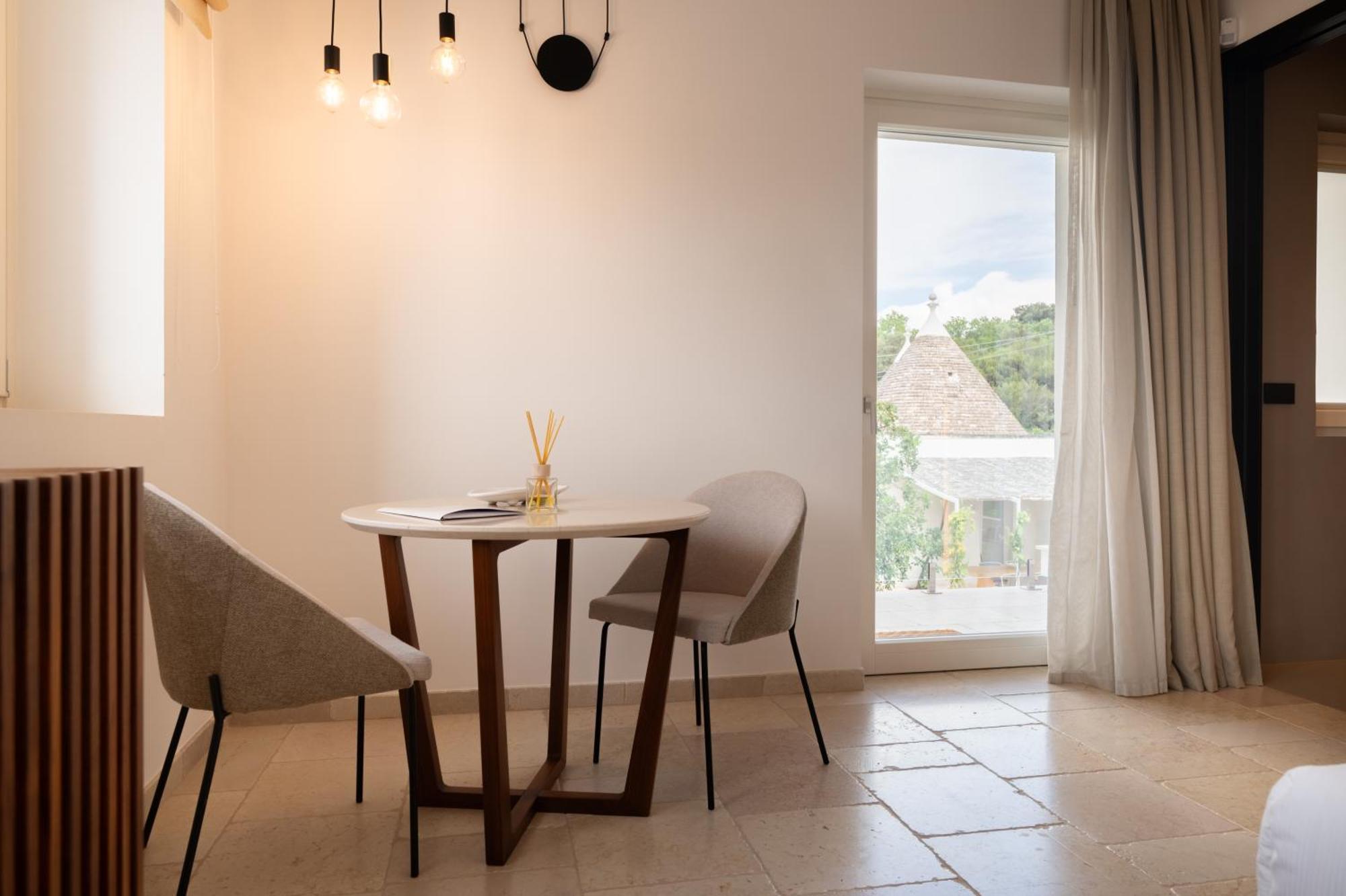 Essenza Relais Contemporaneo Bed & Breakfast Cisternino Ngoại thất bức ảnh