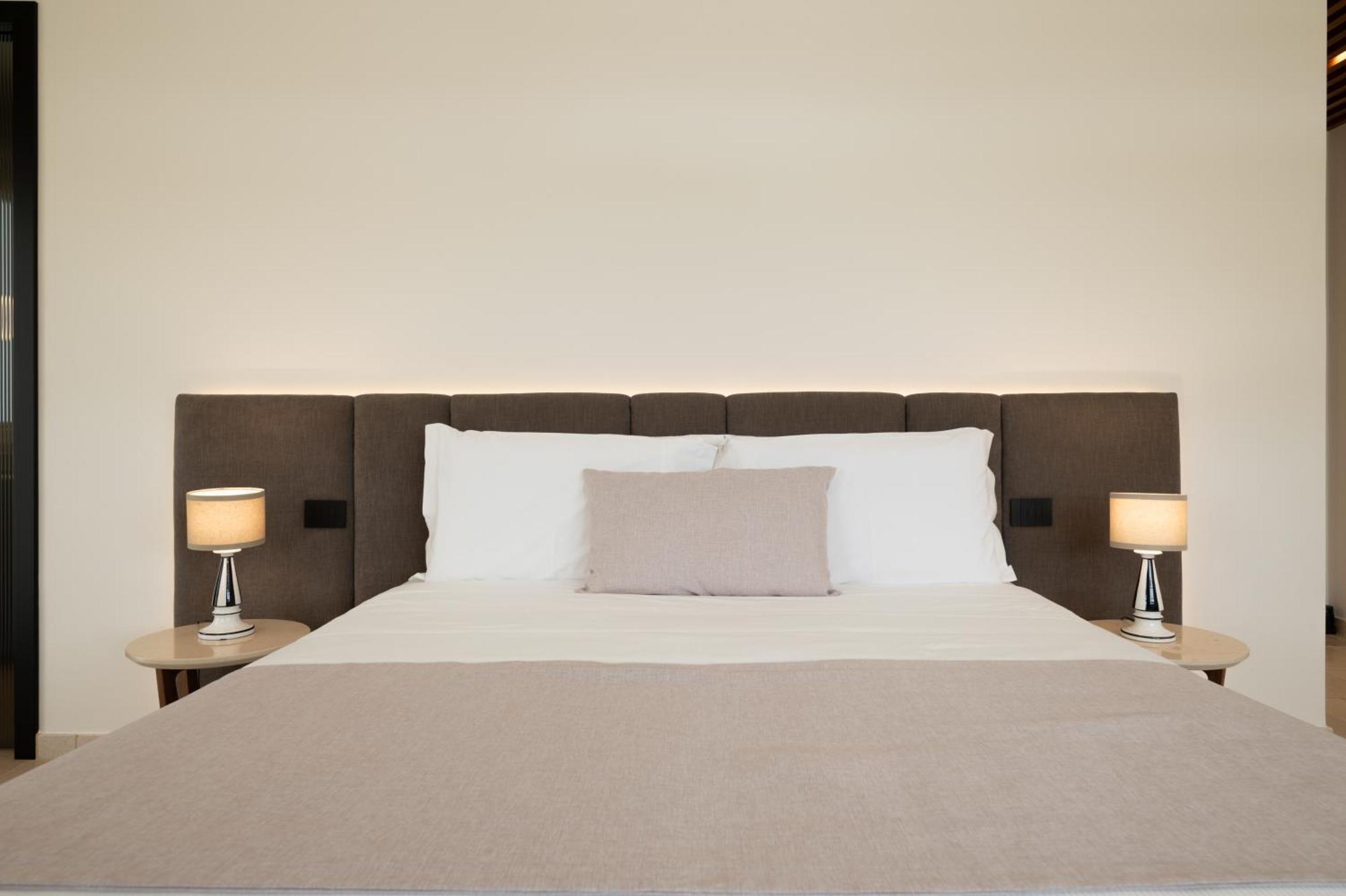 Essenza Relais Contemporaneo Bed & Breakfast Cisternino Ngoại thất bức ảnh