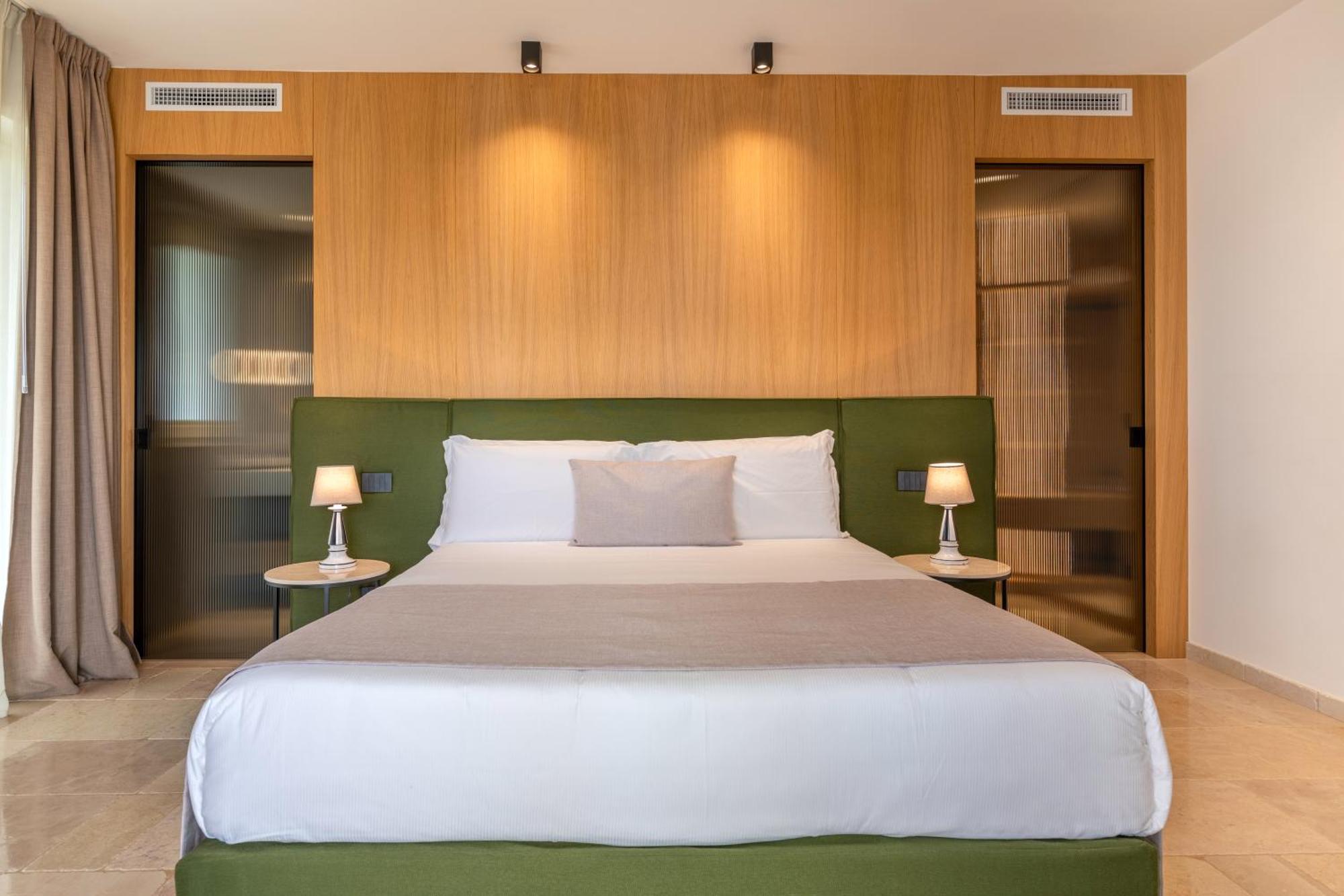 Essenza Relais Contemporaneo Bed & Breakfast Cisternino Ngoại thất bức ảnh