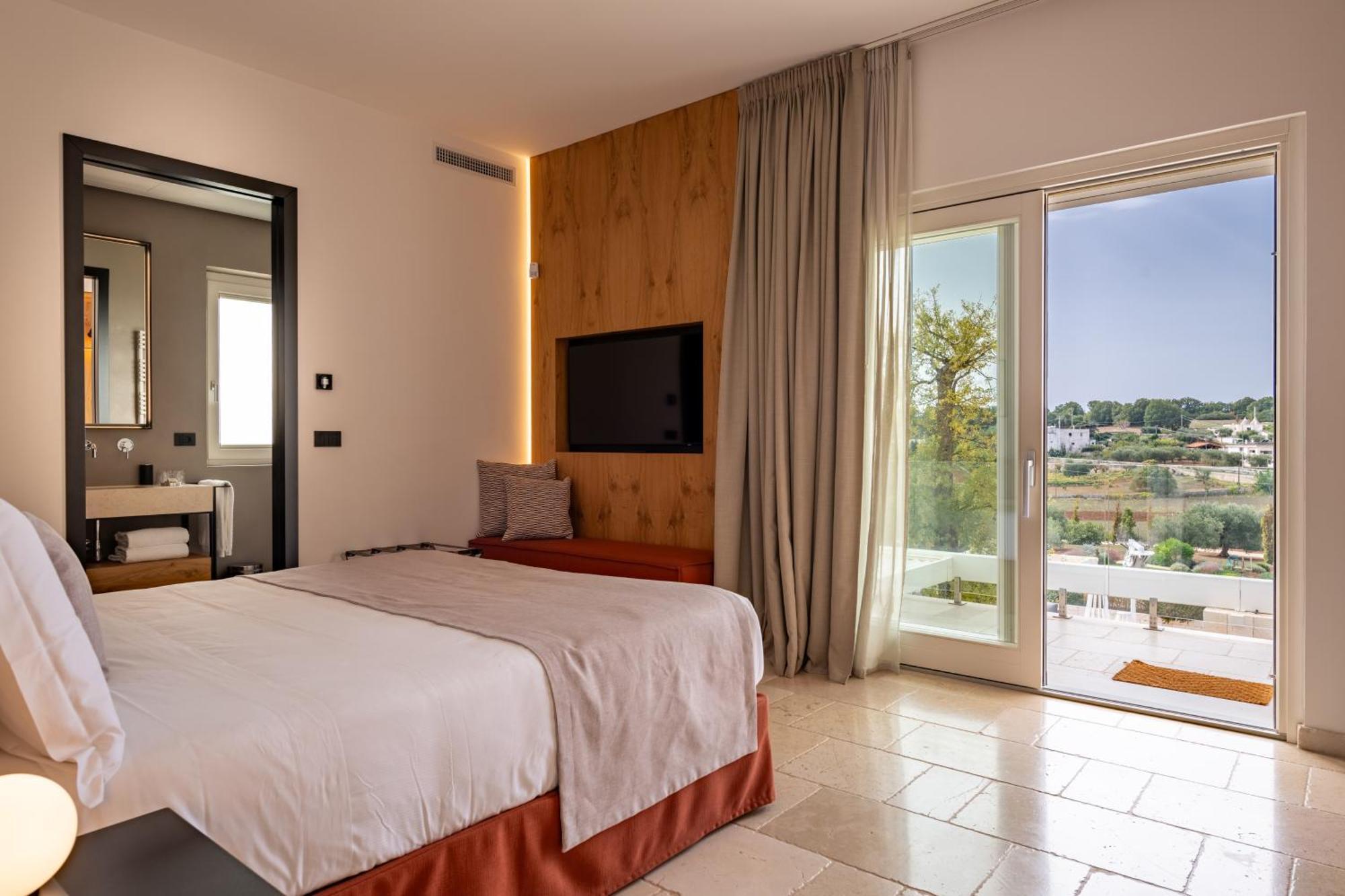 Essenza Relais Contemporaneo Bed & Breakfast Cisternino Ngoại thất bức ảnh